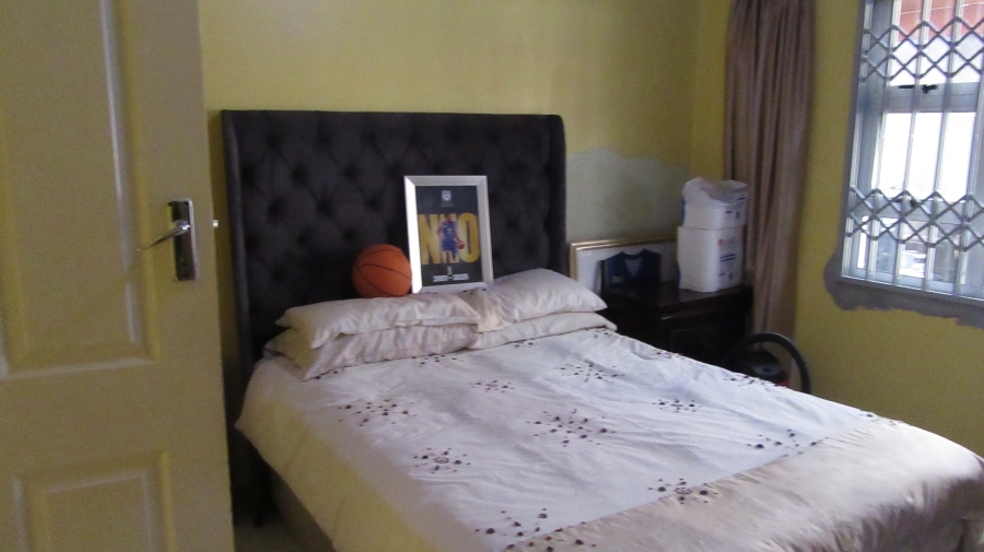 4 Bedroom Property for Sale in Montevideo Western Cape